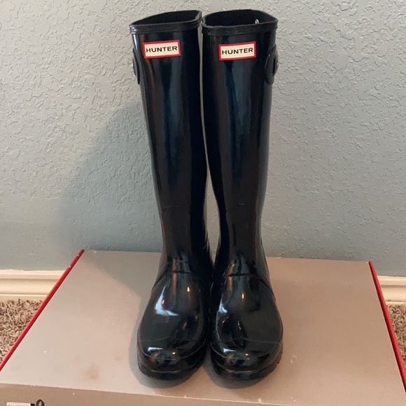 Women’s Black Hunter Boots - Picture 2 of 5